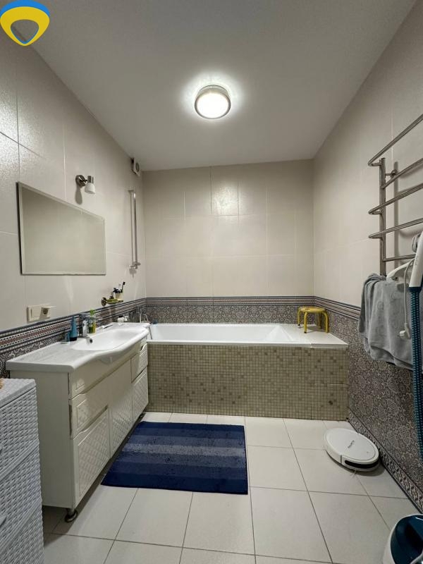продажа трехкомнатной квартиры номер A-173502 в Приморском районе, фото номер 7
